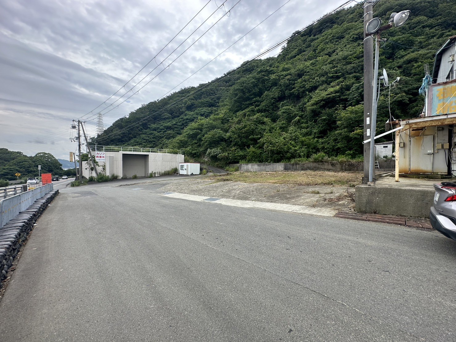 海南市下津町 土地約3072坪（建物付き）！店舗用地に最適です。 写真3