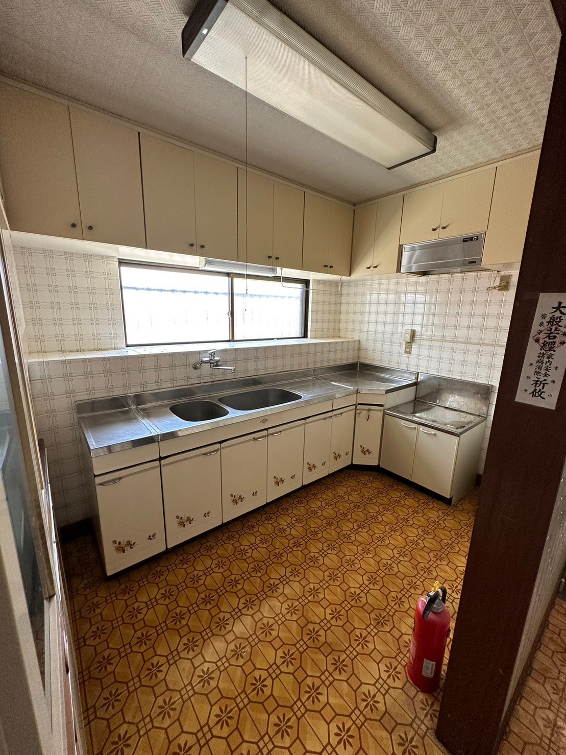 価格変更！！紀の川市西大井中古住宅（敷地122坪、建物67坪） 写真4