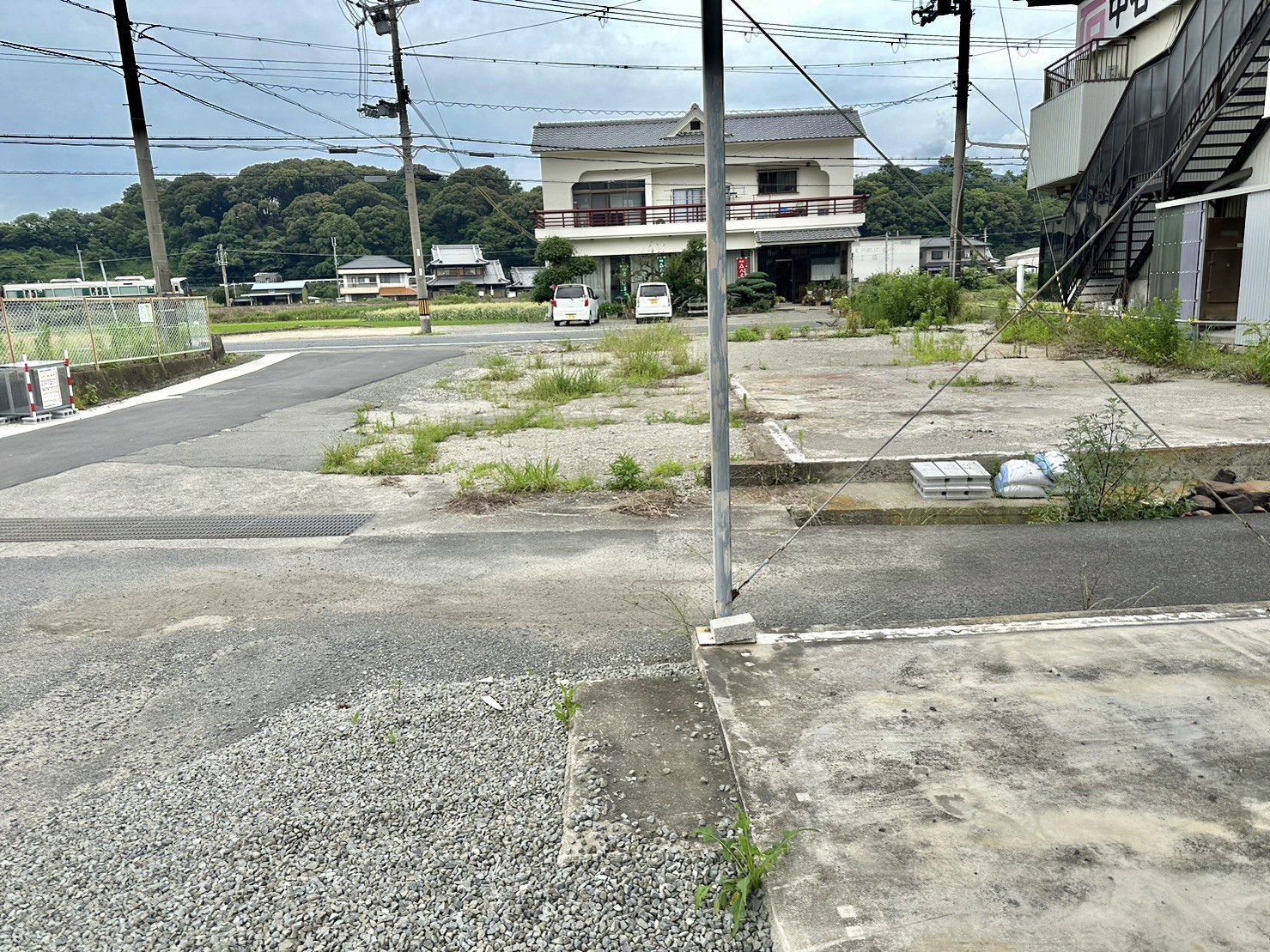 紀の川市穴伏3階建 約300坪売倉庫 写真5